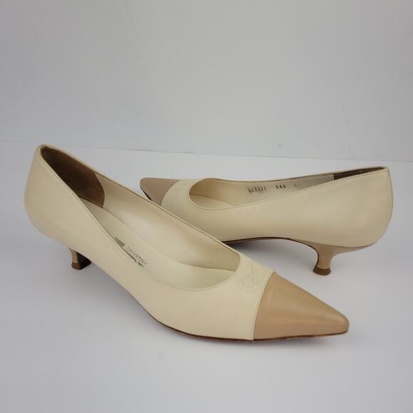 Salvatore Ferragamo Nencia Low Kitten Heel Pumps Cream & Tan Size 6.5